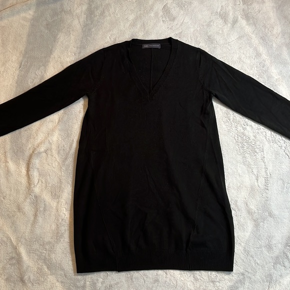 Marks & Spencer M&S Black V-Neck Sweater - Picture 4 of 16